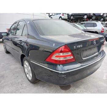 mercedes-benz clase c (w203) del año 2004