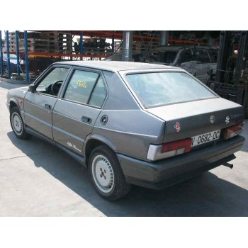 alfa romeo 33 berlina del año 1989