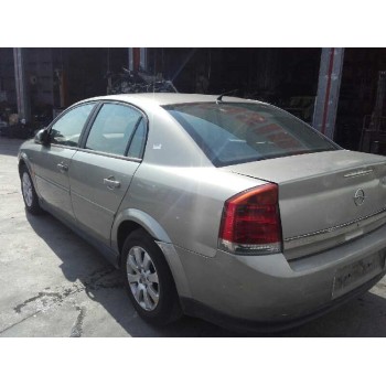 opel vectra c berlina del año 2004