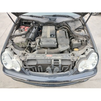mercedes-benz clase c (w203) del año 2004