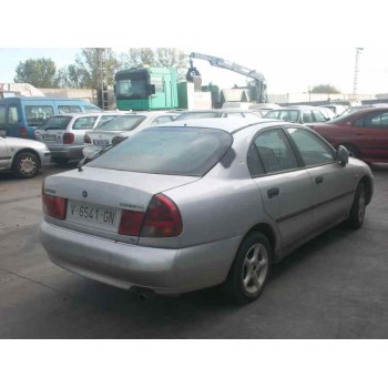 mitsubishi carisma berlina 4 (da0) del año 1999