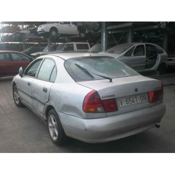 mitsubishi carisma berlina 4 (da0) del año 1999