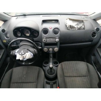 mitsubishi colt berlina 5 (z30a) del año 2008