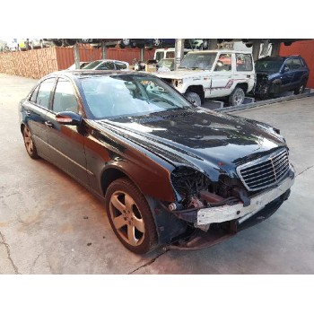 mercedes-benz clase e (w211) berlina del año 2002