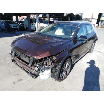 volvo v60 kombi cross country del año 2016