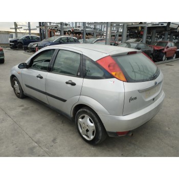 ford focus berlina (cak) del año 1998