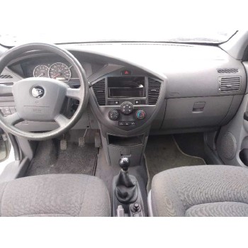 kia carens del año 2003