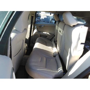 volvo v60 kombi cross country del año 2016