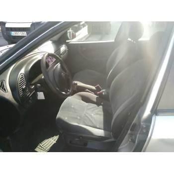 citroën xsara berlina del año 2001