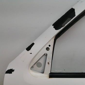 Recambio de puerta delantera izquierda para nissan terrano/terrano.ii (r20) 2.7 turbodiesel referencia OEM IAM  OBSERVAR FOTOS 