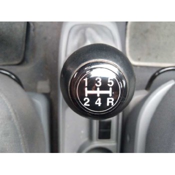 kia carens del año 2003