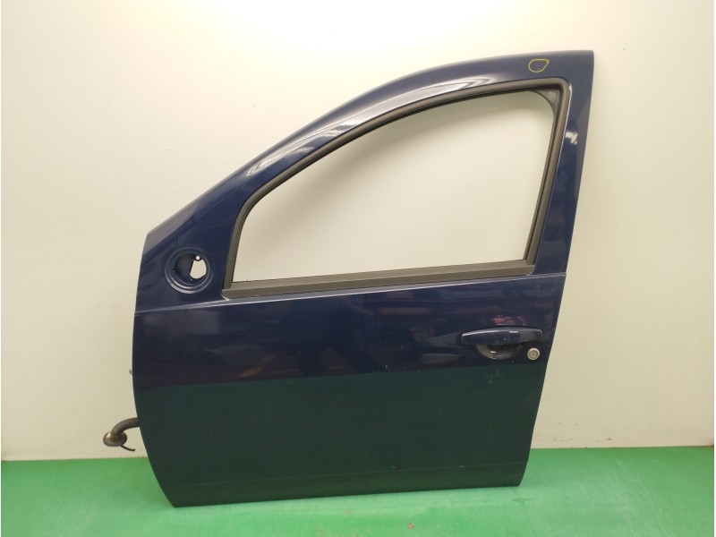 Recambio de puerta delantera izquierda para dacia duster 1.5 dci diesel fap cat referencia OEM IAM  OBSERVAR FOTOS 