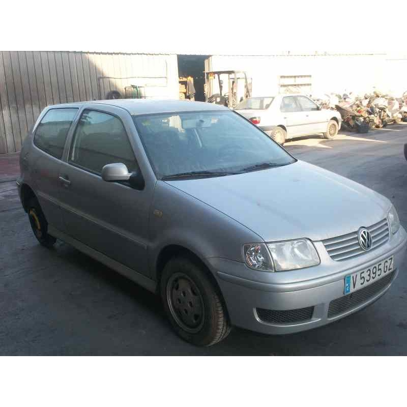 volkswagen polo berlina (6n2) del año 2000