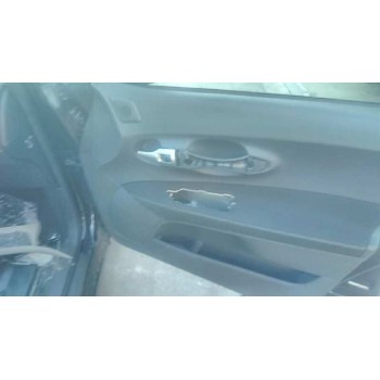 toyota auris del año 2012