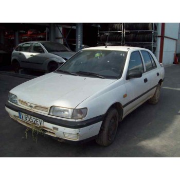 nissan sunny berlina (n14) del año 1994