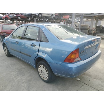 ford focus berlina (cak) del año 2000