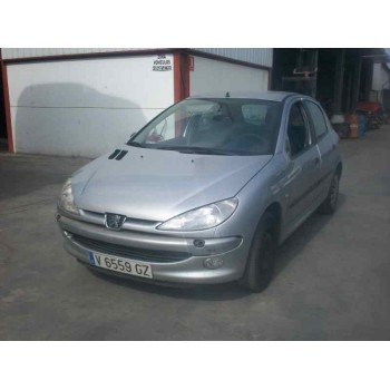 peugeot 206 berlina del año 2000