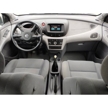 nissan almera tino (v10m) del año 2005