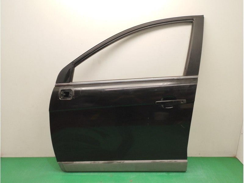 Recambio de puerta delantera izquierda para chevrolet captiva 2.0 diesel cat referencia OEM IAM  OBSERVAR FOTOS 