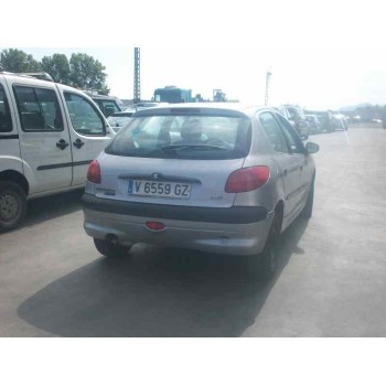 peugeot 206 berlina del año 2000