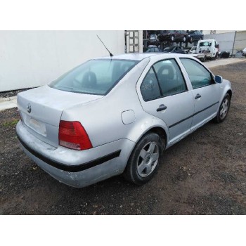 volkswagen bora berlina (1j2) del año 1999