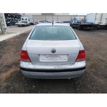 volkswagen bora berlina (1j2) del año 1999