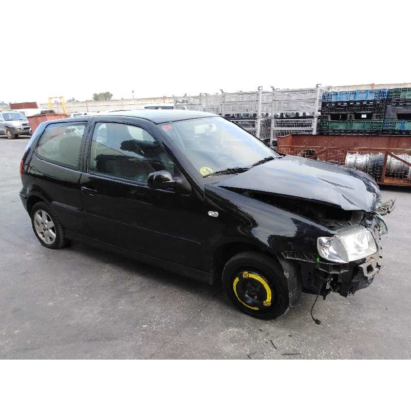 VOLKSWAGEN POLO BERLINA (6N2)