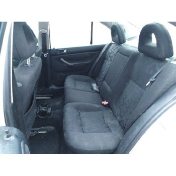 volkswagen bora berlina (1j2) del año 1999