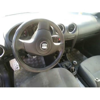 seat ibiza (6l1) del año 2002
