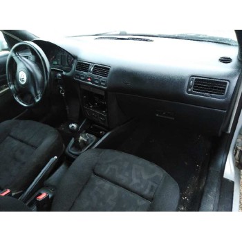 volkswagen bora berlina (1j2) del año 1999