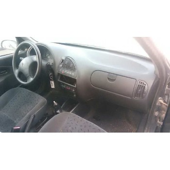 citroën saxo del año 2001