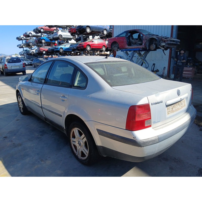 VOLKSWAGEN PASSAT B5 (3B2) 1998