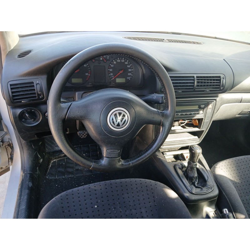 VOLKSWAGEN PASSAT B5 (3B2) 1998