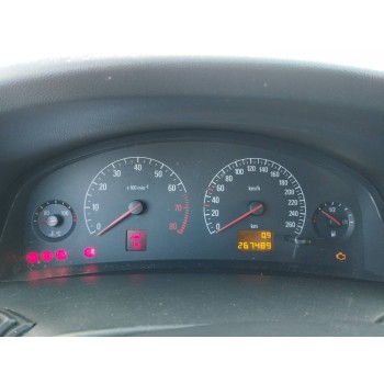 opel vectra c berlina del año 2003