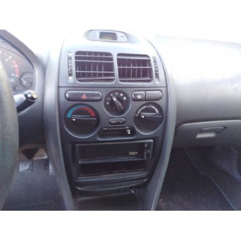 mitsubishi carisma berina 5 (da0) del año 1998