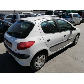 peugeot 206 berlina del año 2002