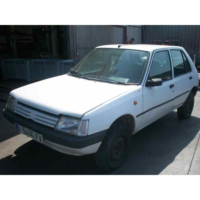 peugeot 205 berlina del año 1997