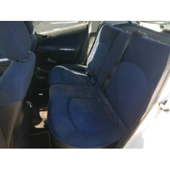 peugeot 206 berlina del año 2002