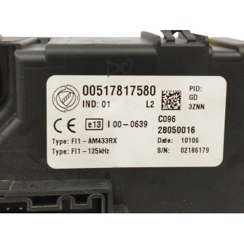 Recambio de caja reles / fusibles para fiat grande punto (199) 1.3 16v jtd cat referencia OEM IAM 00517817580 28050016 