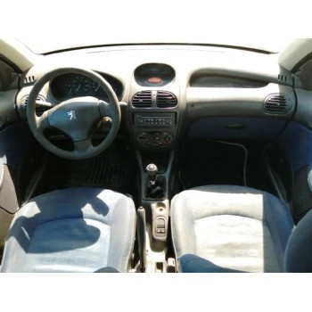 peugeot 206 berlina del año 2002