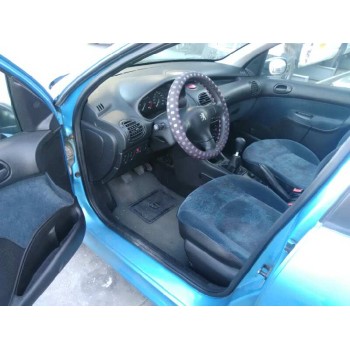 peugeot 206 berlina del año 2000