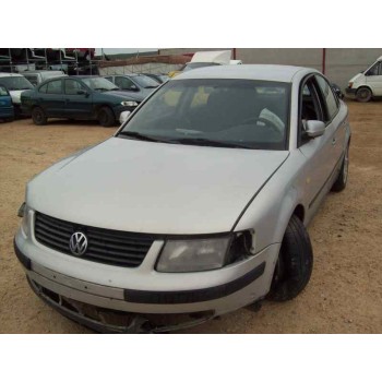 volkswagen passat berlina (3b2) del año 1999