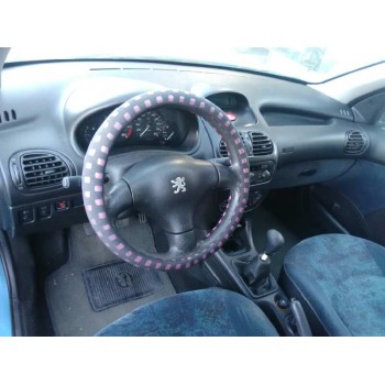 peugeot 206 berlina del año 2000