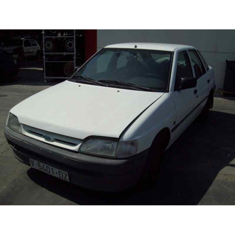 ford escort berlina/turnier del año 1992