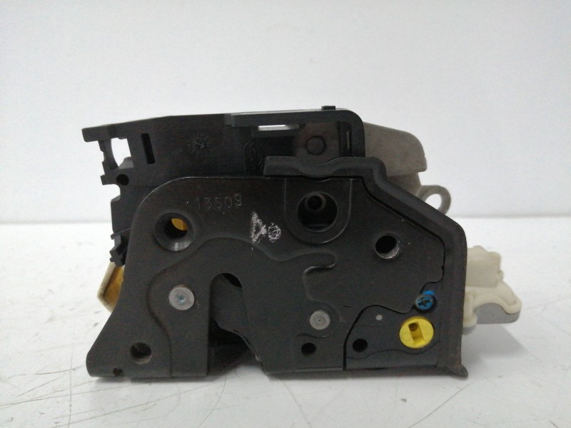 Recambio de cerradura puerta trasera izquierda para seat altea (5p1) 2.0 tdi referencia OEM IAM Recambio de cerradura puerta trasera izquierda para seat altea (5p1) 2.0 tdi referencia OEM IAM