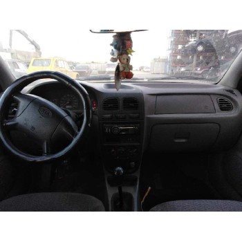 kia rio i hatchback (dc) del año 2002