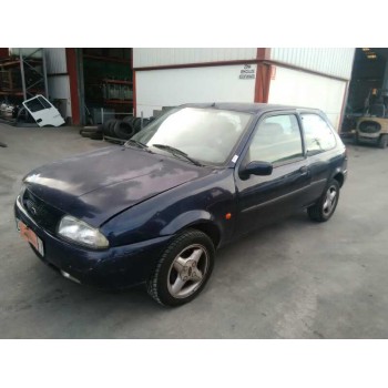 ford fiesta berlina del año 1999