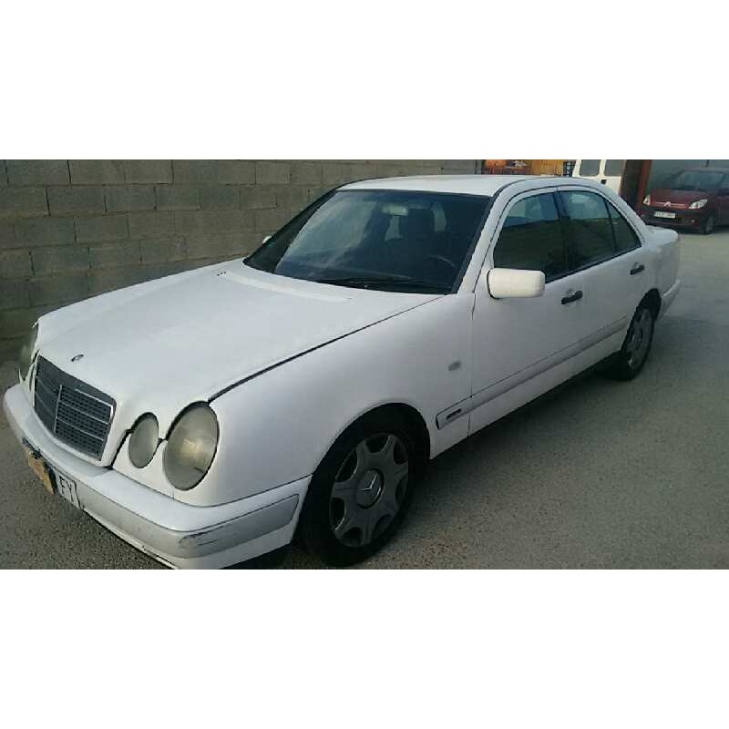 MERCEDES-BENZ CLASE E (W210)