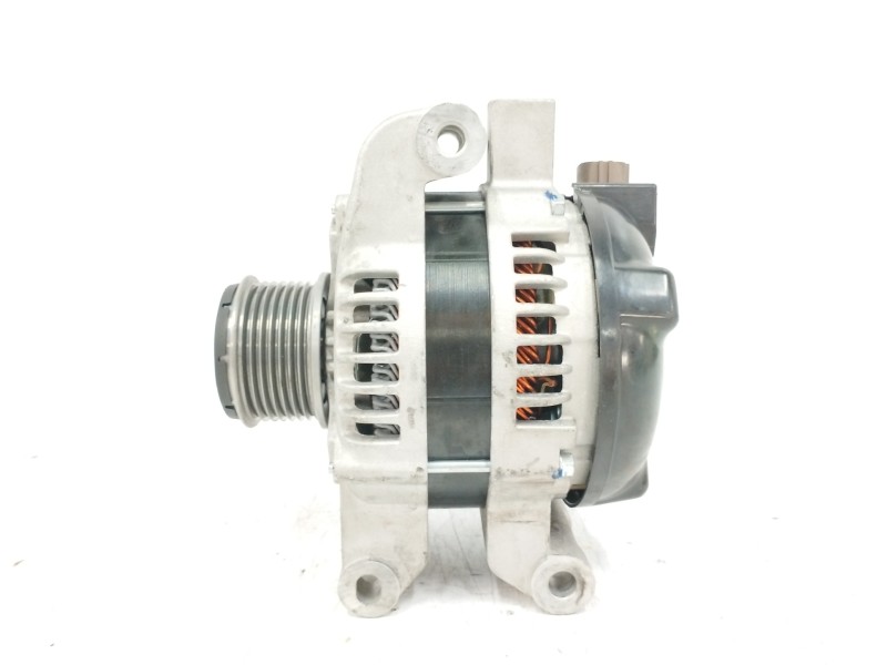 Recambio de alternador para toyota auris 2.2 d-cat referencia OEM IAM AI90048 100A 