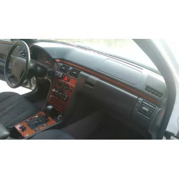 mercedes-benz clase e (w210) del año 1998